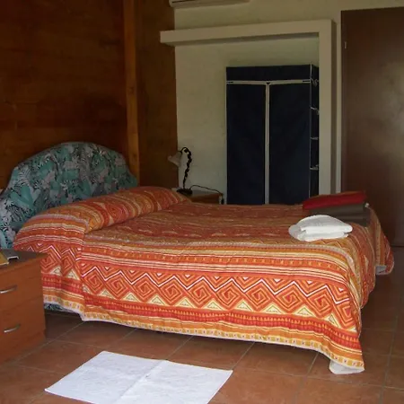 Bed and Breakfast Domo De Pedra Tottubella