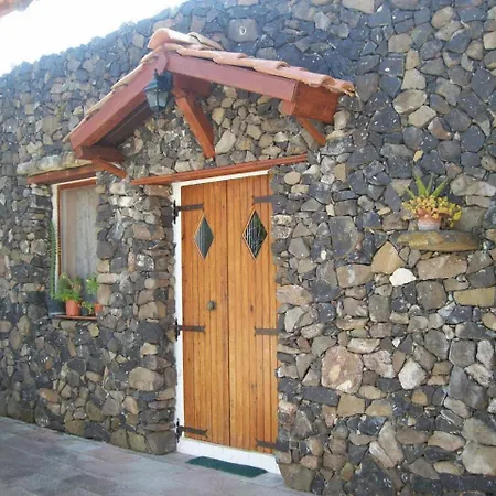 Bed & Breakfast Domo De Pedra
