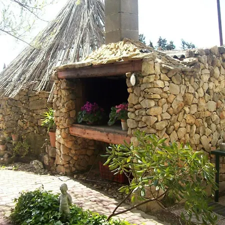 Bed & Breakfast Domo De Pedra *